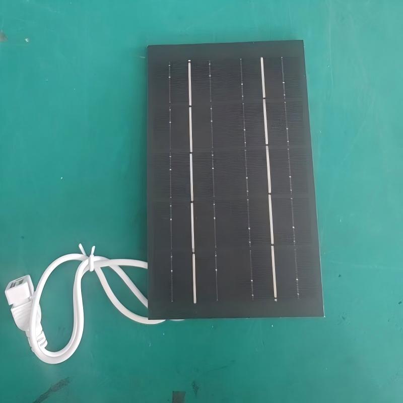 Pannello Solare Portatile 5V 5 - Outdoor Usb Power Outlet recensione e prezzo